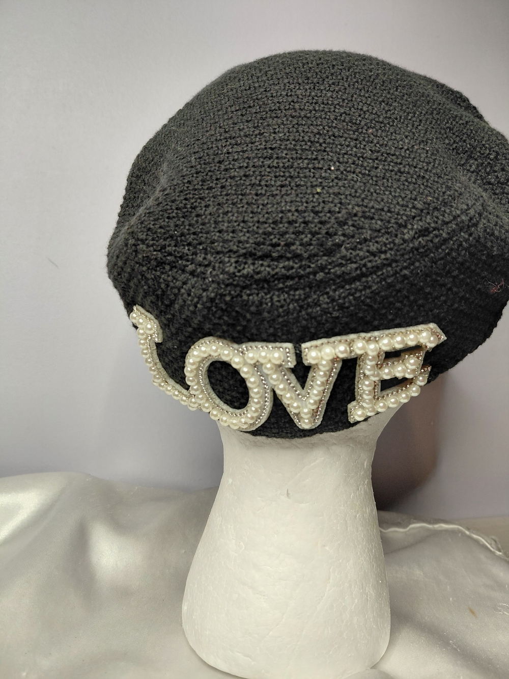 Pearl 'LOVE' Embellished Black Knit Beret